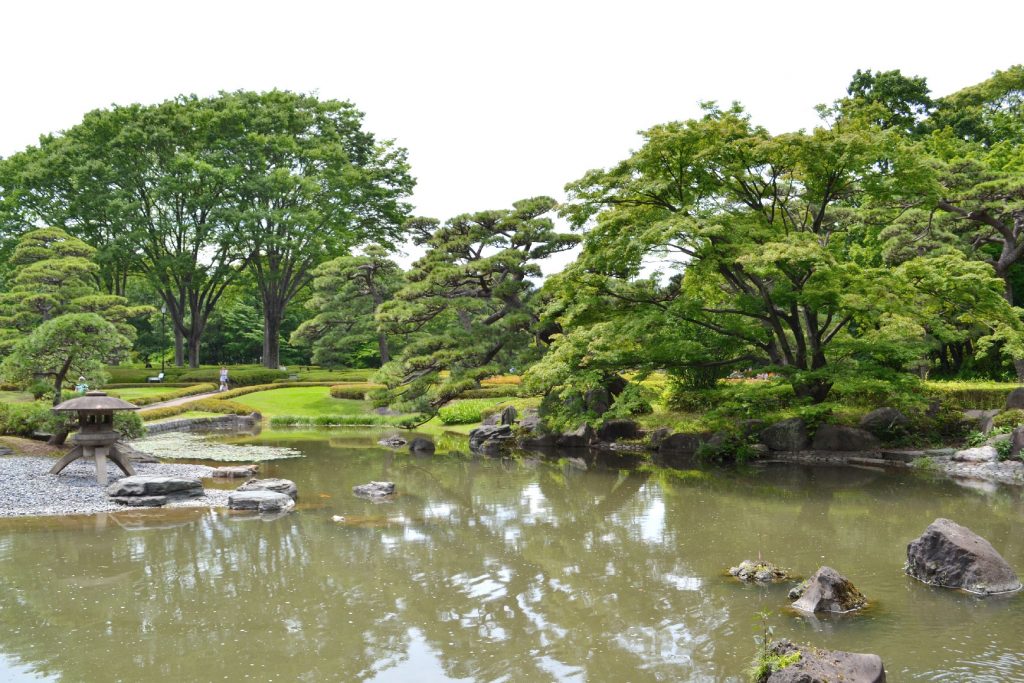 L'étang du jardin oriental du Palais Impérial de Tokyo