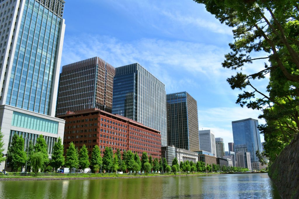 La ville aux abords du Palais Impérial de Tokyo