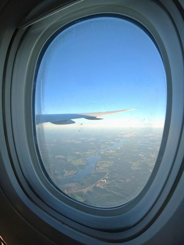 Survol de la Russie en allant vers Tokyo - Juste Ici - Le blog de voyage de Claire et Vincent