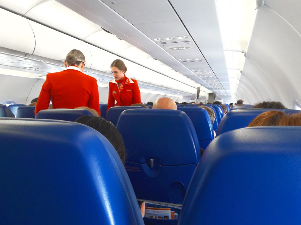 Notre premier avion de Genève à Moscou - Juste Ici - Le blog de voyage de Claire et Vincent