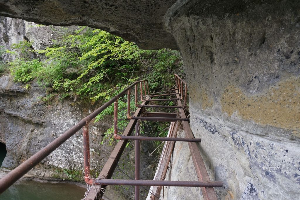 Un chemin abandonné des gorges de To-no-Hetsuri