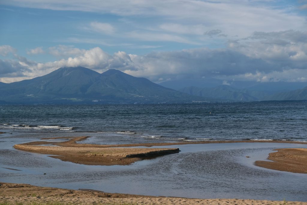 Le lac Inawashiro et le Bandai San