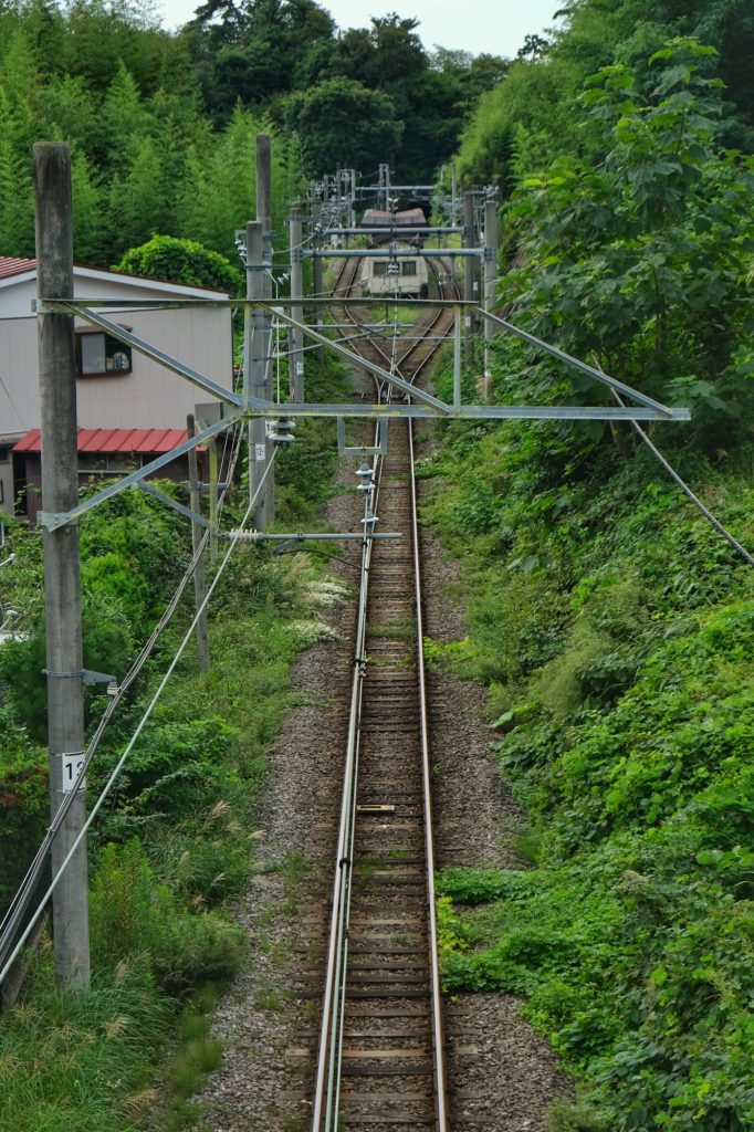 Le chemin de fer et une gare à Matsushima