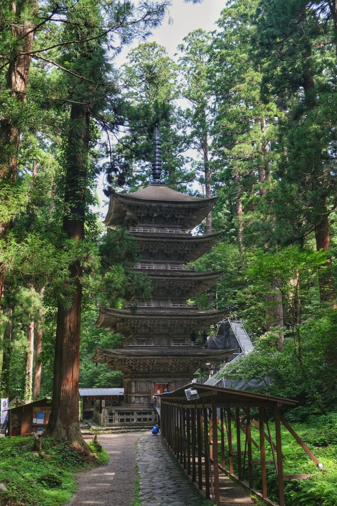 La pagode à 5 niveaux du Mont Haguro