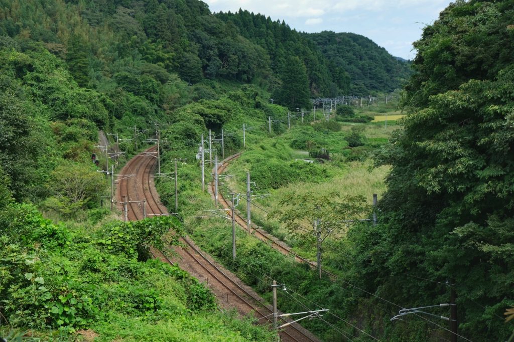 Des voies de chemin de fer vers Matsushima