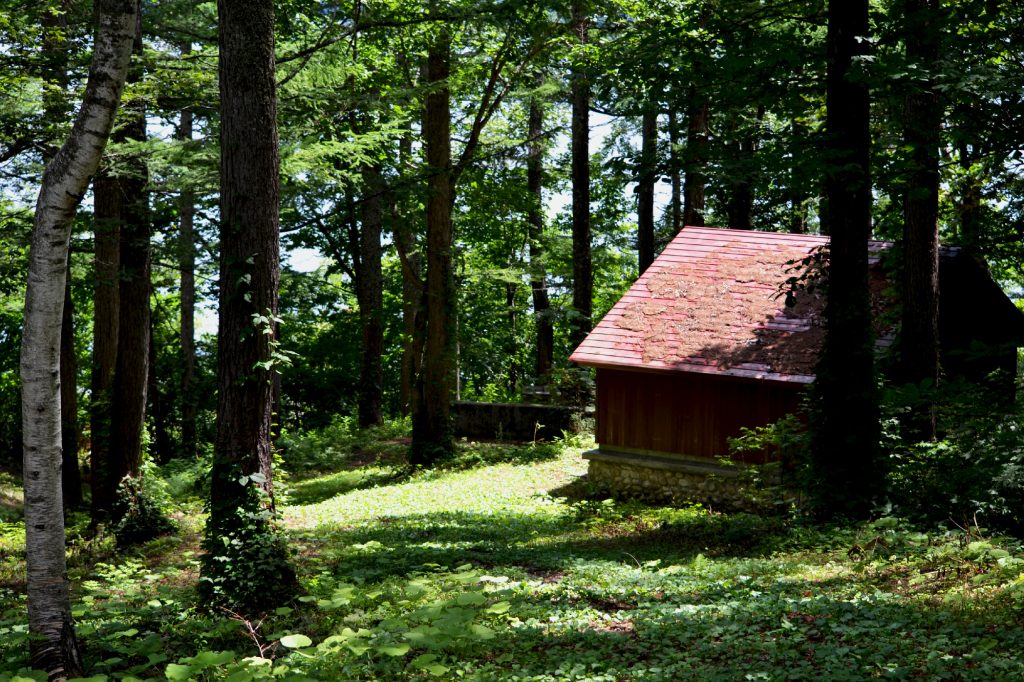 Un camping complètement à l'abandon (pas dormi dans celui-là)