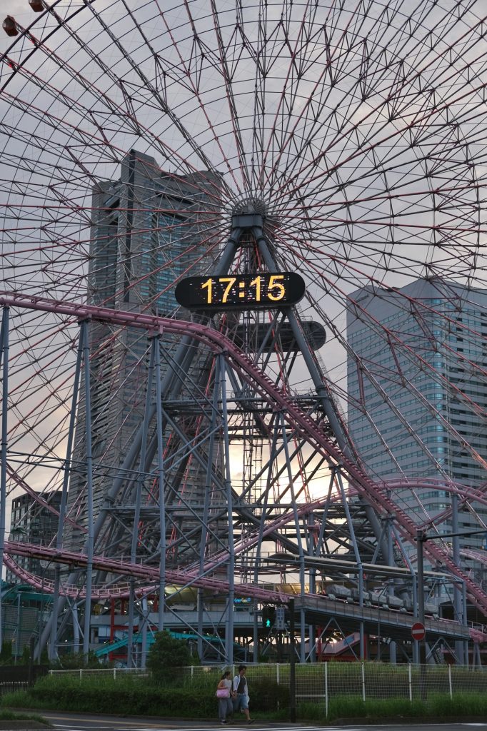 La grande roue de Yokohama et son parc d'attractions