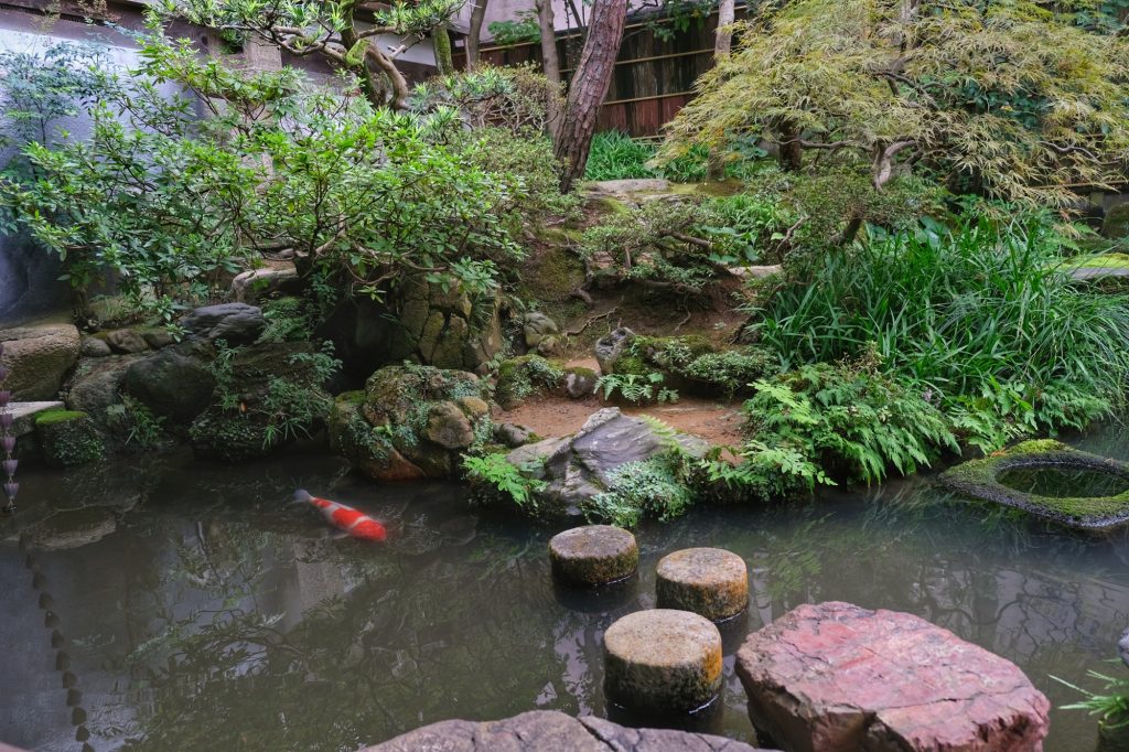 La jardin d'une maison de samouraï de Kanazawa