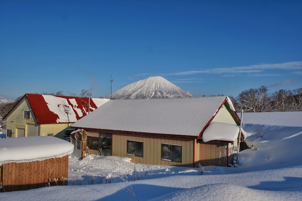 Le mont Yotei et notre maison d'accueil