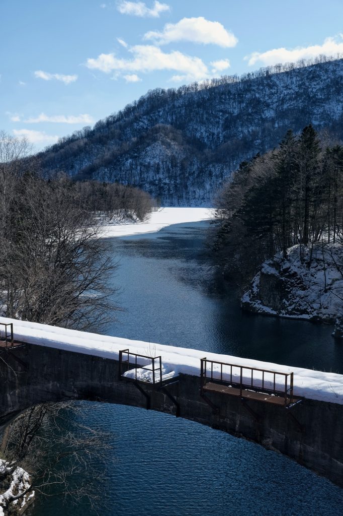 Ancien pont de chemin de fer sur la rivière Otofuke