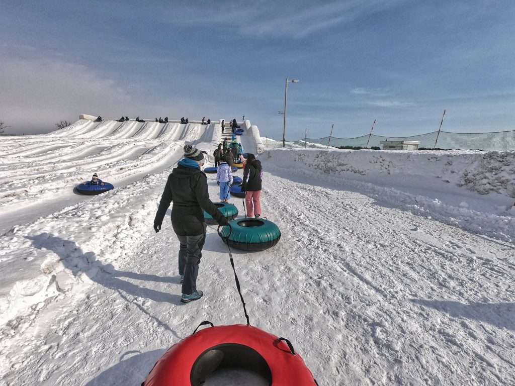 Un peu d'amusement au festival de la neige de Sapporo