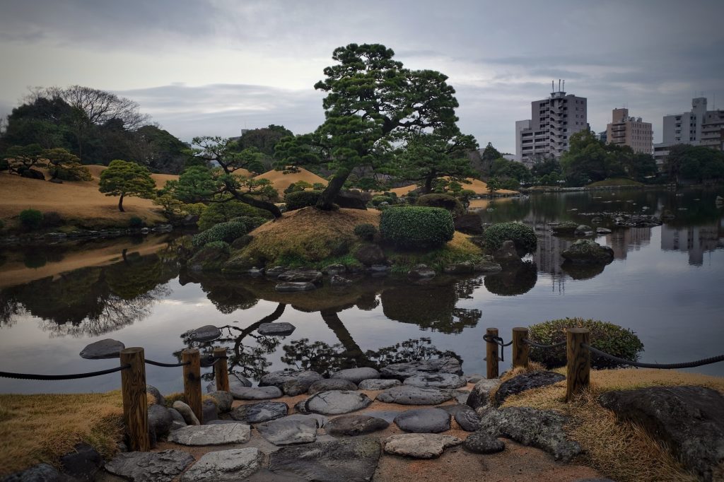 L'étang du parc Suizenji de Kumamoto