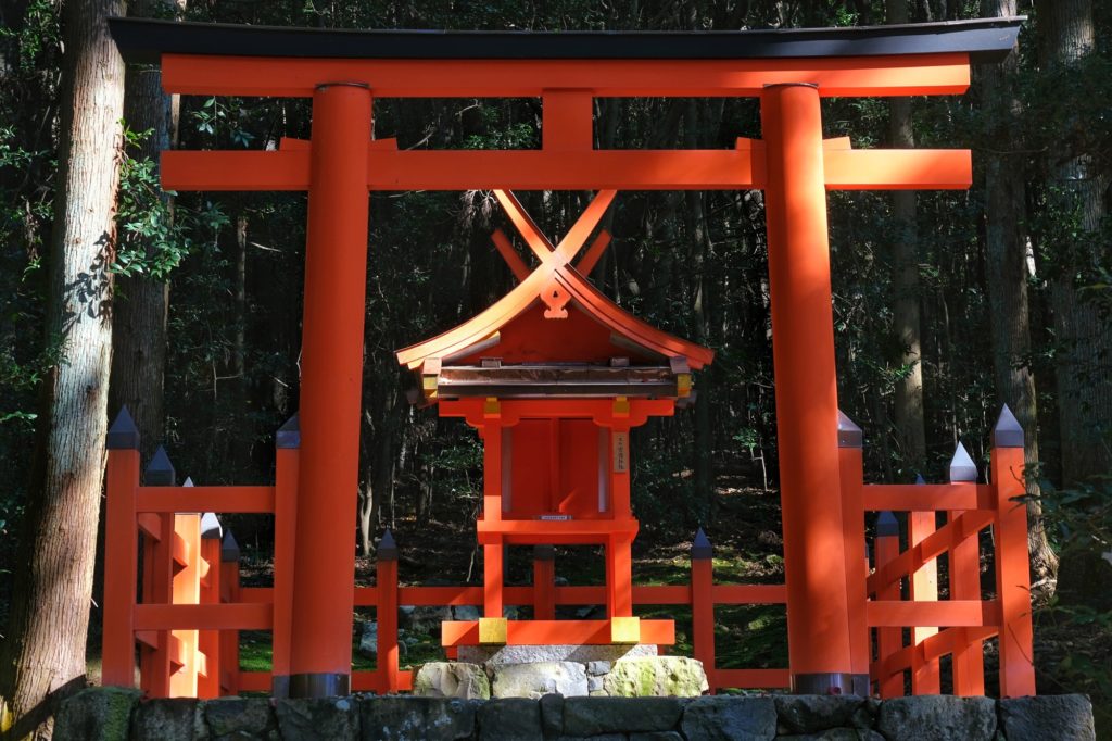 Un sanctuaire annexe du Kasuga Taisha